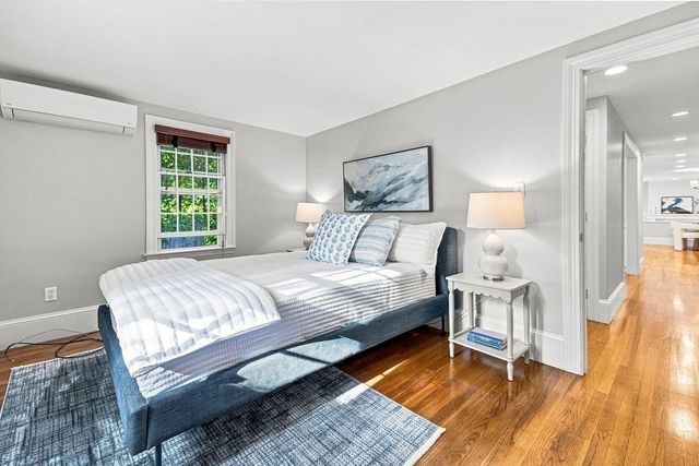8 Lebaron Way, Mattapoisett, MA 02739