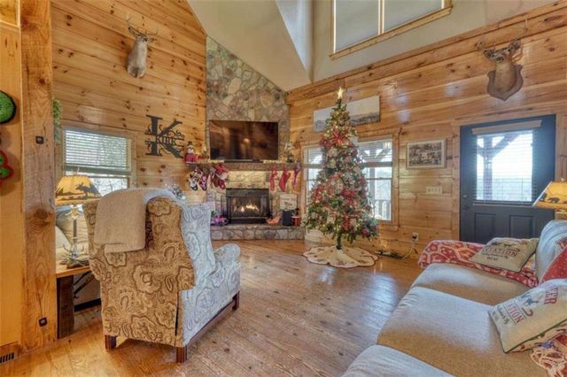 2567 Todd Shook Road, Young Harris, GA 30582