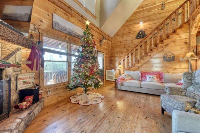 2567 Todd Shook Road, Young Harris, GA 30582