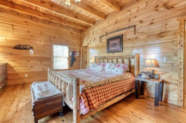 2567 Todd Shook Road, Young Harris, GA 30582