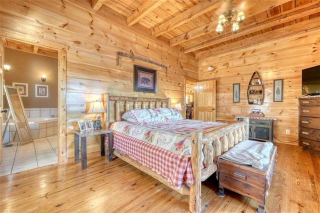 2567 Todd Shook Road, Young Harris, GA 30582