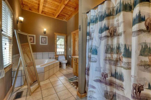 2567 Todd Shook Road, Young Harris, GA 30582