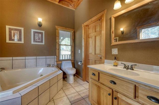 2567 Todd Shook Road, Young Harris, GA 30582