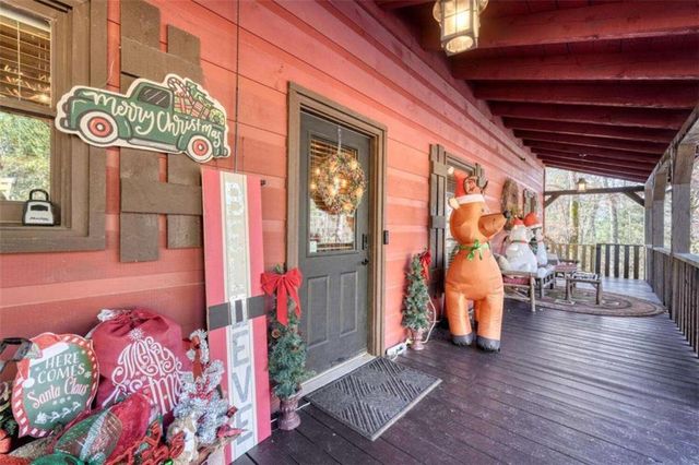 2567 Todd Shook Road, Young Harris, GA 30582