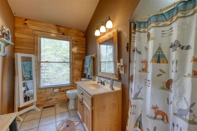 2567 Todd Shook Road, Young Harris, GA 30582