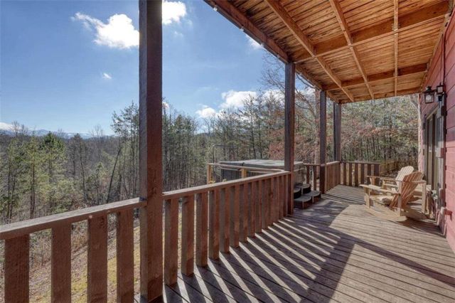 2567 Todd Shook Road, Young Harris, GA 30582