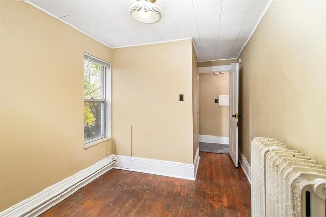 1324 E 2nd Street, Duluth, MN 55805