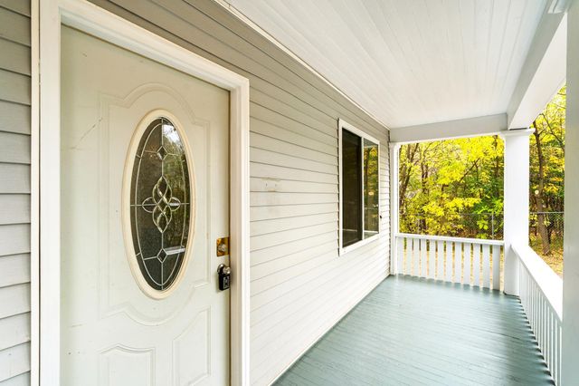 1324 E 2nd Street, Duluth, MN 55805