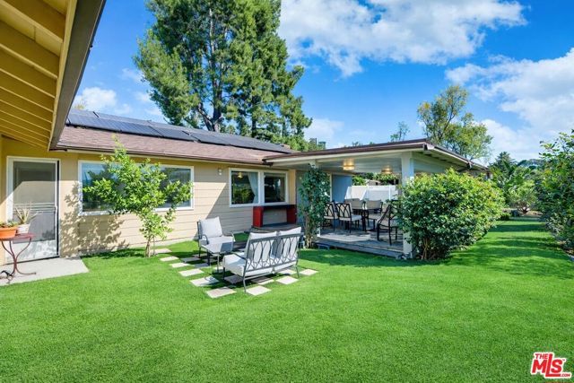 8479 Moorcroft Avenue, West Hills (los Angeles), CA 91304