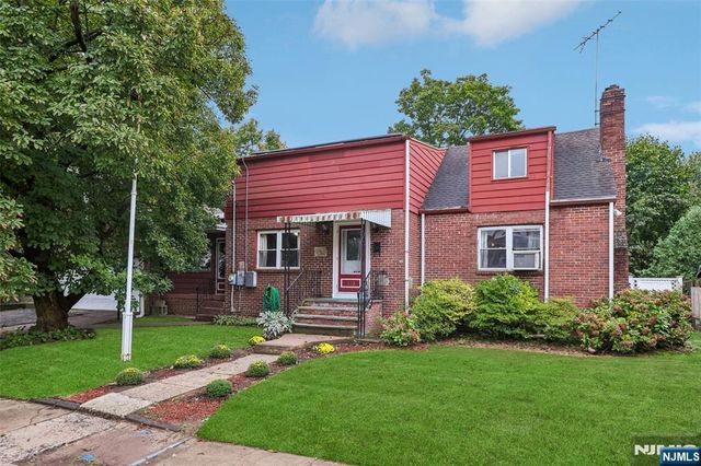 513 Chestnut Place, Teaneck, NJ 07666