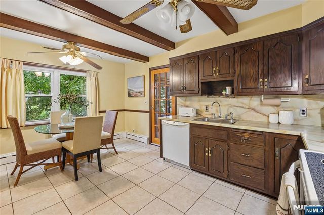 513 Chestnut Place, Teaneck, NJ 07666