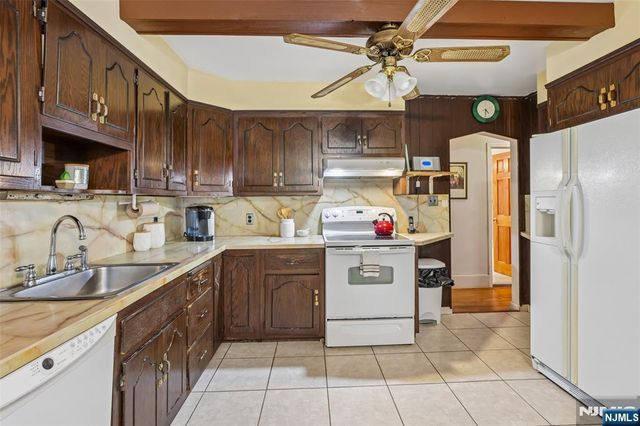513 Chestnut Place, Teaneck, NJ 07666