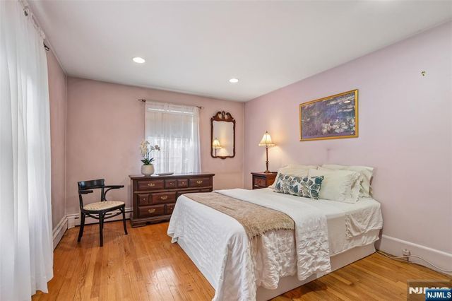 513 Chestnut Place, Teaneck, NJ 07666