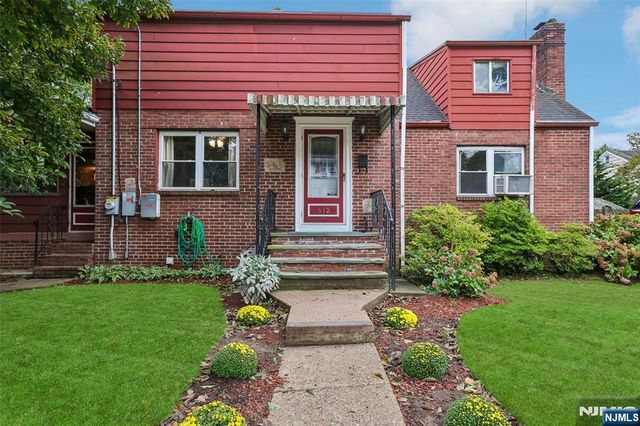 513 Chestnut Place, Teaneck, NJ 07666