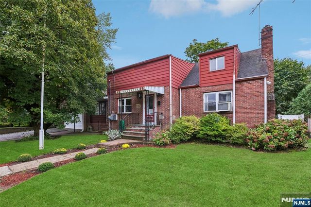 513 Chestnut Place, Teaneck, NJ 07666