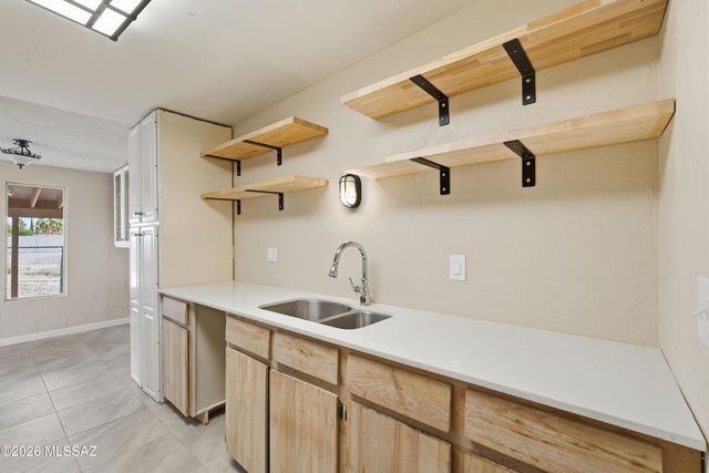 2469 S Kevin Drive, Tucson, AZ 85748