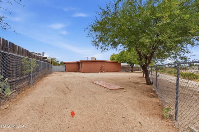 2469 S Kevin Drive, Tucson, AZ 85748