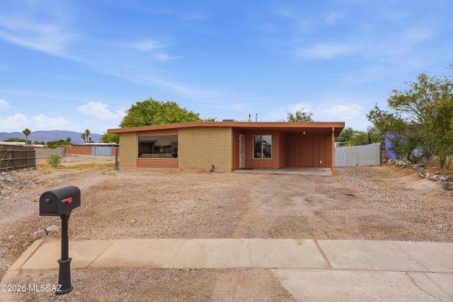 2469 S Kevin Drive, Tucson, AZ 85748