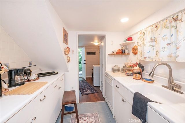 4600 Sunnyside Drive, Riverside, CA 92506