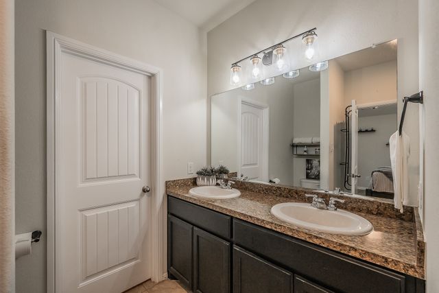 633 Buzzard Lake Trail, Fort Worth, TX 76120