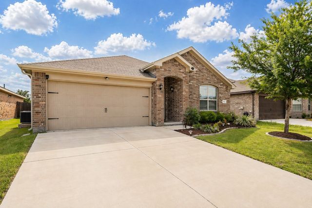 633 Buzzard Lake Trail, Fort Worth, TX 76120