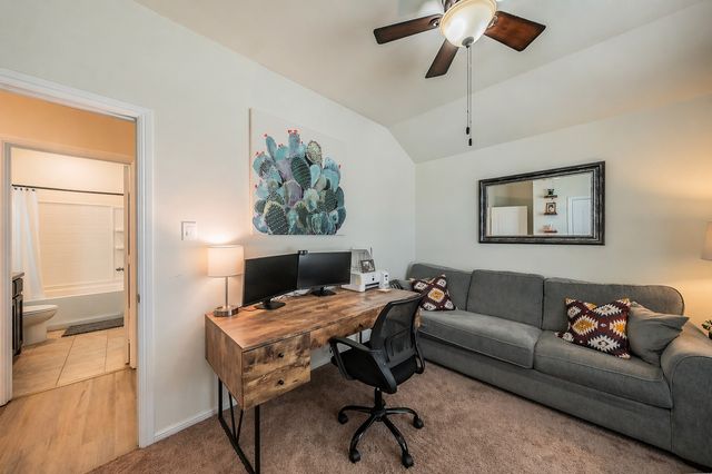633 Buzzard Lake Trail, Fort Worth, TX 76120