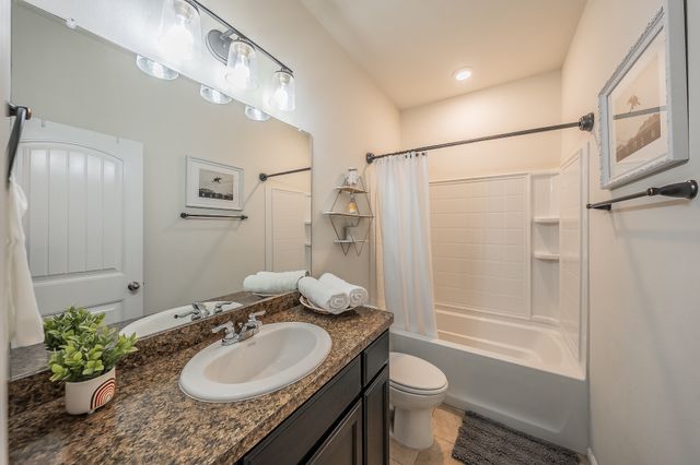633 Buzzard Lake Trail, Fort Worth, TX 76120