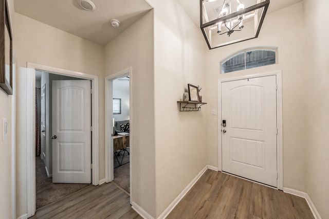 633 Buzzard Lake Trail, Fort Worth, TX 76120