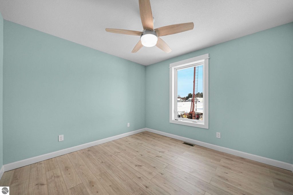 Image 26 of property listing at 4475 Edwin Boulevard, Grawn, MI 49637