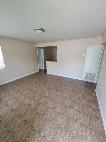 250 37TH STREET N, St Petersburg, FL 33713