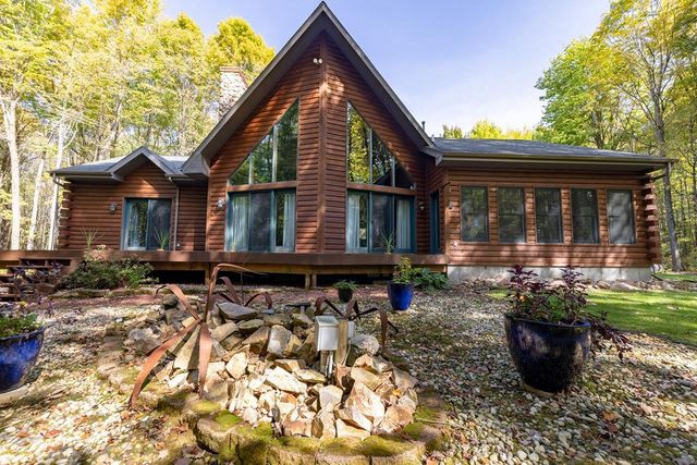 2897 NICK AVENUE, Kronenwetter, WI 54455