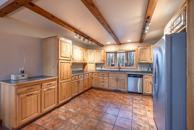 2897 NICK AVENUE, Kronenwetter, WI 54455