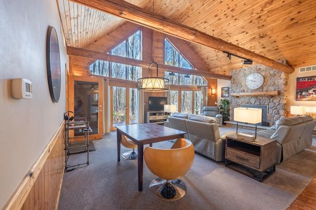 2897 NICK AVENUE, Kronenwetter, WI 54455