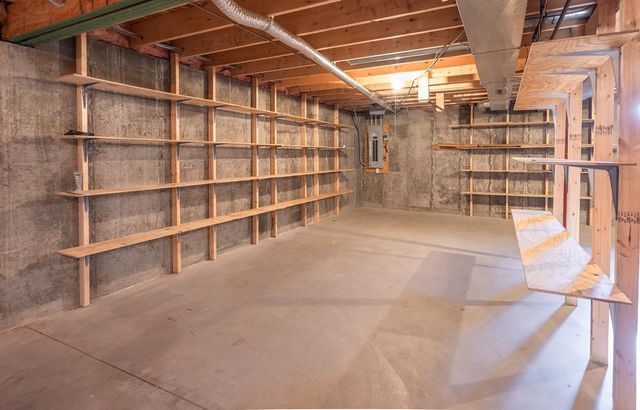 2897 NICK AVENUE, Kronenwetter, WI 54455