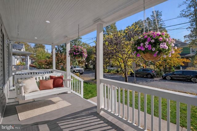 3002 BUNKER HILL RD, Mount Rainier, MD 20712