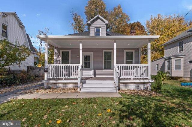 3002 BUNKER HILL RD, Mount Rainier, MD 20712