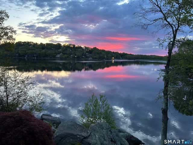 20 Reynolds Road, Danbury, CT 06811