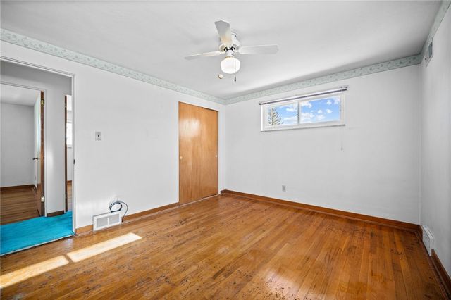 101 Tristan Dr, Shaler, PA 15209