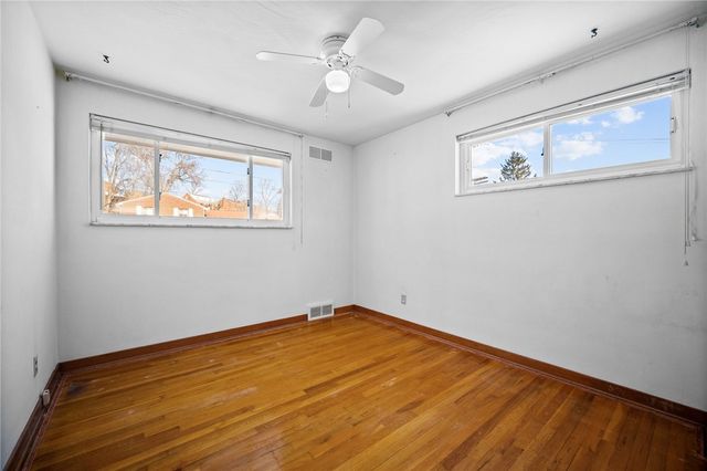 101 Tristan Dr, Shaler, PA 15209