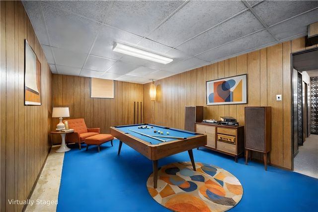 101 Tristan Dr, Shaler, PA 15209