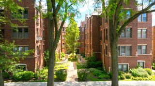 6751 N Artesian Avenue 1C, Chicago, IL 60645