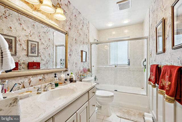 226 PINE BLVD, Medford, NJ 08055