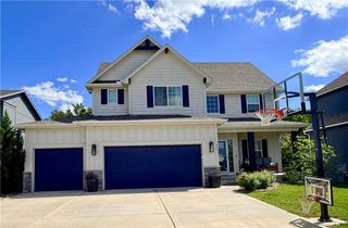 804 SE Holly Court, Blue Springs, MO 64014