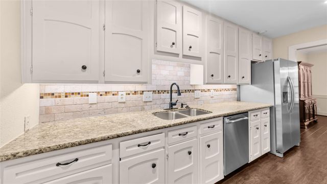 9621 Longmont Drive, Houston, TX 77063