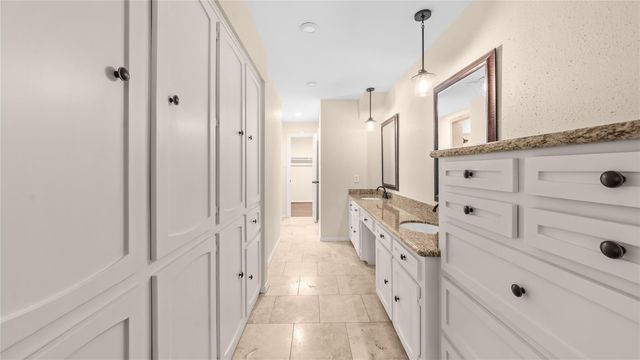 9621 Longmont Drive, Houston, TX 77063