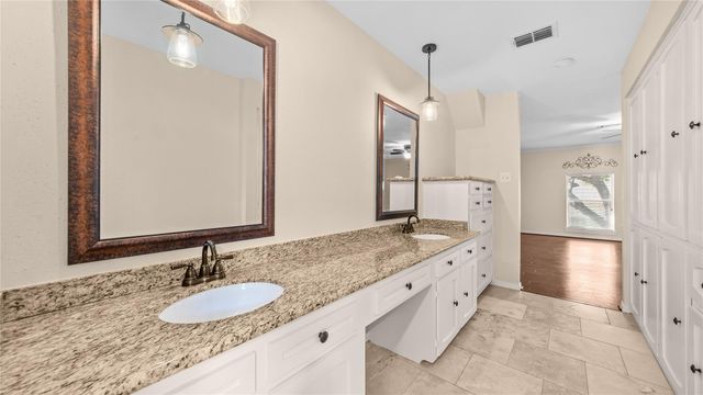 9621 Longmont Drive, Houston, TX 77063