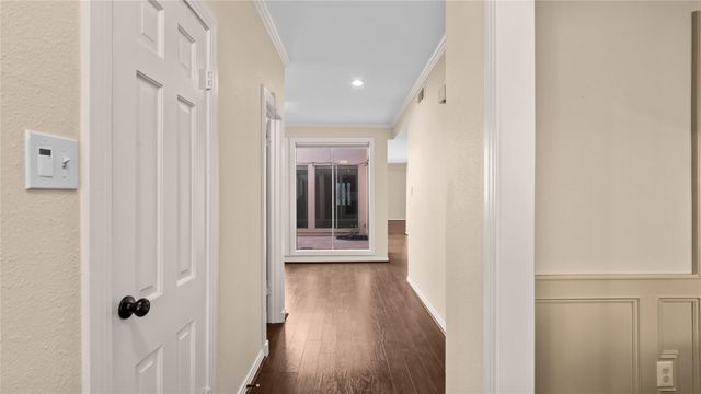 9621 Longmont Drive, Houston, TX 77063