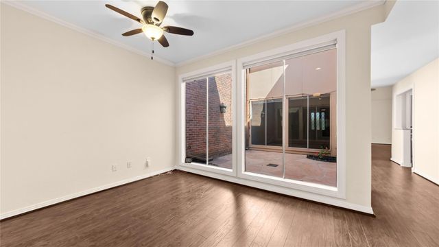 9621 Longmont Drive, Houston, TX 77063