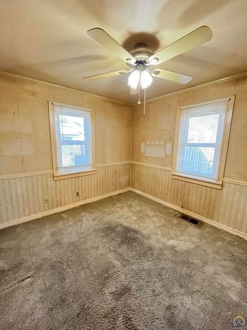 705 Elm ST, Emporia, KS 66801