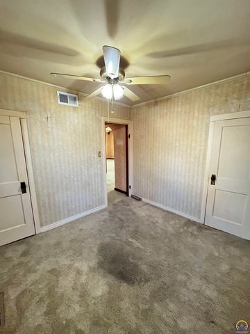 705 Elm ST, Emporia, KS 66801